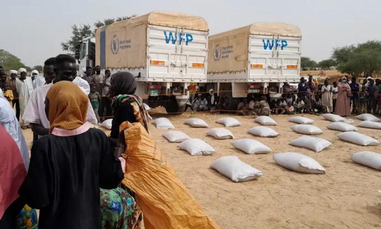 نهبت كلها.. 17 ألف طن من المساعدات الأممية اختفت في السودان