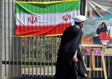 "سي إن إن": مقاطعة الانتخابات في إيران ستكون الأكبر.. والجيل الجديد يعتبرها "تمثيلية"